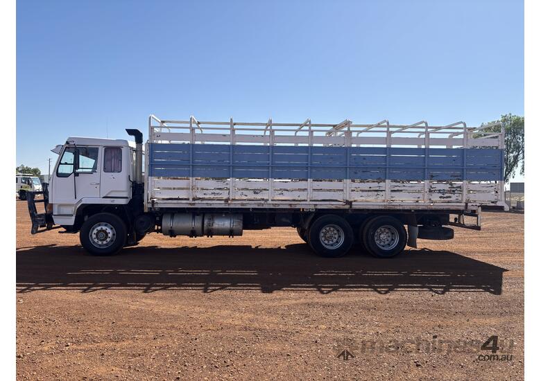 1991 Mitsubishi FV   6x4 Stock Truck