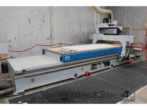 FLAT TABLE CNC ROUTER