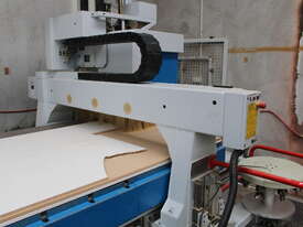 FLAT TABLE CNC ROUTER - picture1' - Click to enlarge