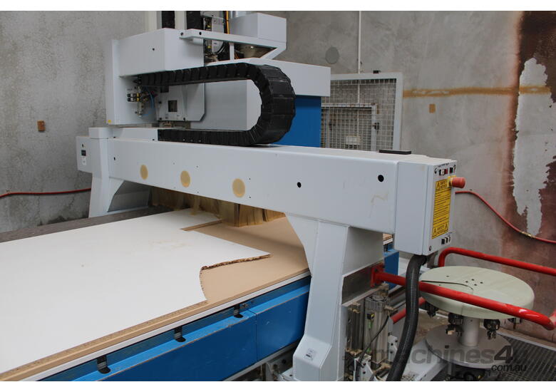 FLAT TABLE CNC ROUTER