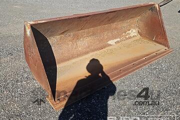 JLG Telehandler Bucket