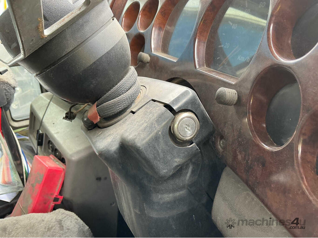 Buy Used 2007 Mack METROLINER Service Trucks (1193790)