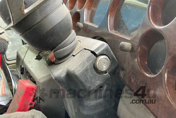 Mack   Metro Liner Tilt Tray