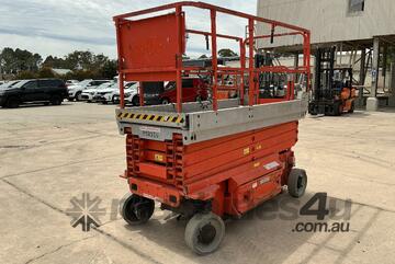 2015 JLG 2646ES Electric Scissor Lift