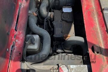 UHI UME 12 Mini Excavator (Rubber Track)