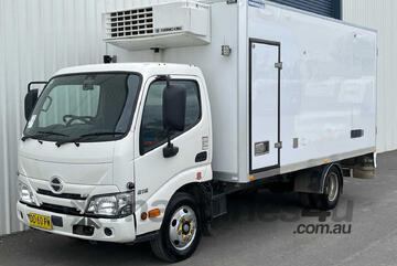 2022 Hino 300 616 Refrigerated Pantech
