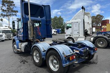 2012 Freightliner Columbia CL112 Prime Mover Day Cab