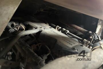 2006 Iveco Eurocargo 160E28 Crane Truck (Table Top)