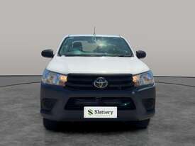 2019 Toyota Hilux Workmate Petrol - picture0' - Click to enlarge