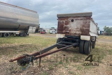 1997 Peak Engineering Tandem Axle Tipping Dog Trailer