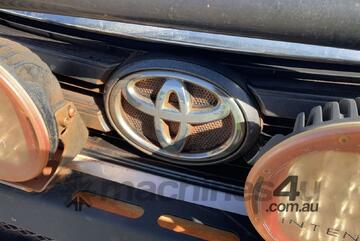 2018 Toyota Hilux SR Diesel (Ex Lease)