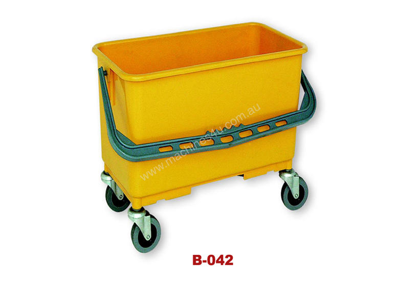 caption B-042 Window Cleaning Bucket