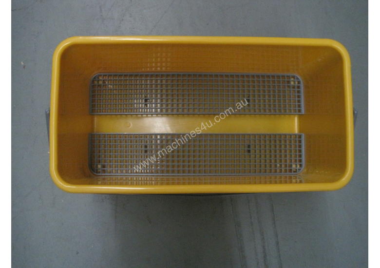 caption B-042 Window Cleaning Bucket