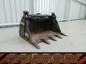 2011 Digga 4-In-1 Bucket - picture0' - Click to enlarge
