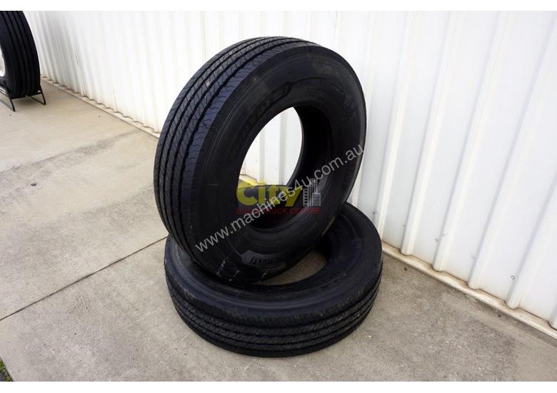 caption 295/80R22.5 Michelin X Multi Steer Tyre