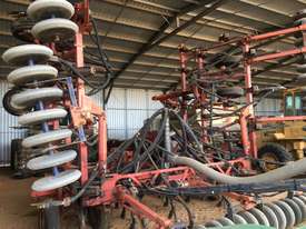 Morris 9000 Air seeder Complete Multi Brand Seeding/Planting Equip - picture0' - Click to enlarge