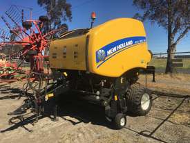 New Holland RB150 Round Baler - picture0' - Click to enlarge