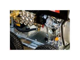 Jetwave Hornet Yanmar 3000PSI Diesel Professional Pressure Washer - picture1' - Click to enlarge