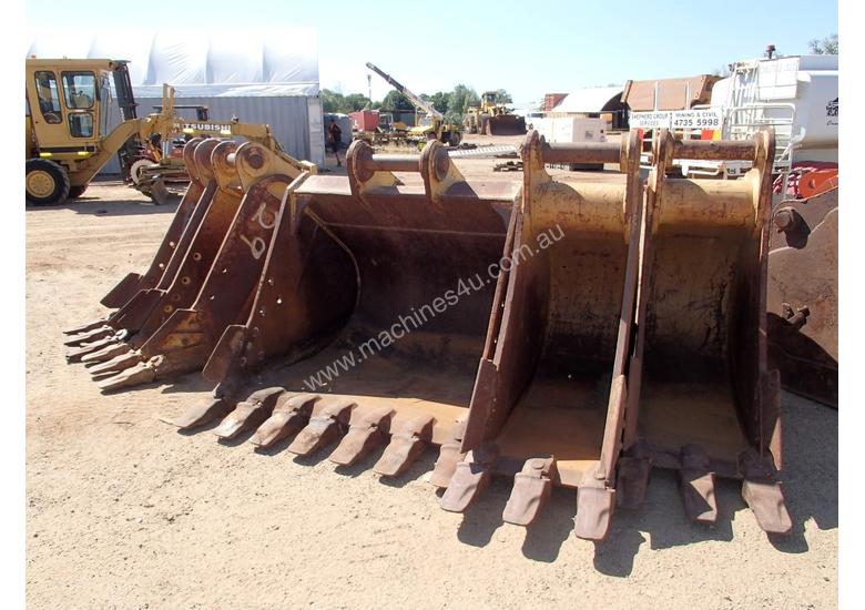 Used Caterpillar 330 336 Excavator Bucket in , Listed on Machines4u