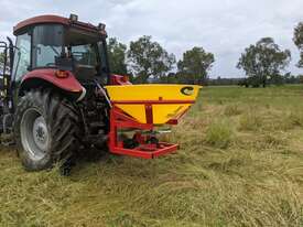 FARMTECH IJD-400P SINGLE DISC SPREADER (400L) - picture1' - Click to enlarge
