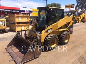 CATERPILLAR 232B Skid Steer Loaders - picture0' - Click to enlarge