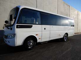 Higer 9.3m MidiBoss School bus Bus - picture0' - Click to enlarge