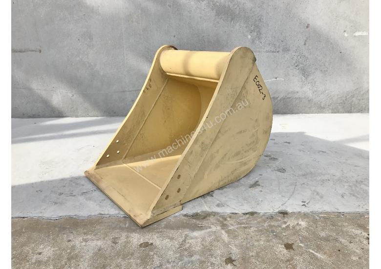 caption UNUSED 400MM DIGGING BUCKET TO SUIT 2-4T EXCAVATOR E002