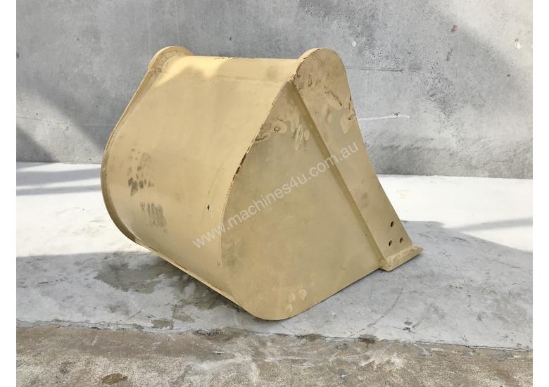 caption UNUSED 400MM DIGGING BUCKET TO SUIT 2-4T EXCAVATOR E002