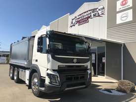 2018 Volvo FMX 500 Tipper Day Cab - picture2' - Click to enlarge