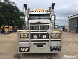 2011 Western Star 4900FX - picture1' - Click to enlarge