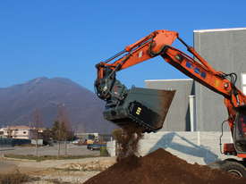 Italian made CM Crushing CDS Screening Bucket  - picture2' - Click to enlarge