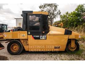 CATERPILLAR PF-300C Pneumatic Tired Compactors - picture1' - Click to enlarge