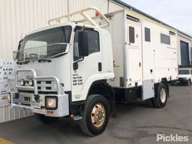 2009 Isuzu FTS 800 - picture1' - Click to enlarge