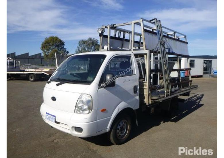 caption 2008 Kia K2900 CRDI PU3 Ser