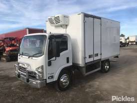 2017 Isuzu N Series - picture2' - Click to enlarge