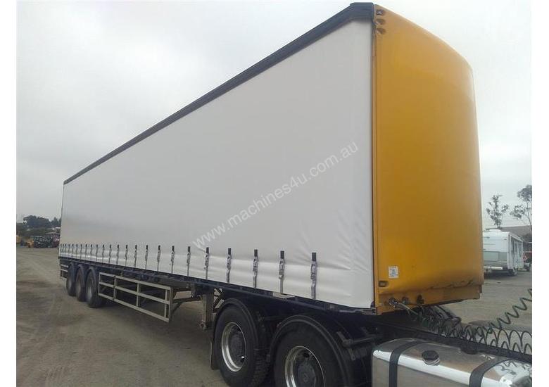 caption Maxitrans ST3-OD