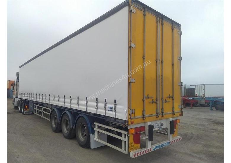 caption Maxitrans ST3-OD