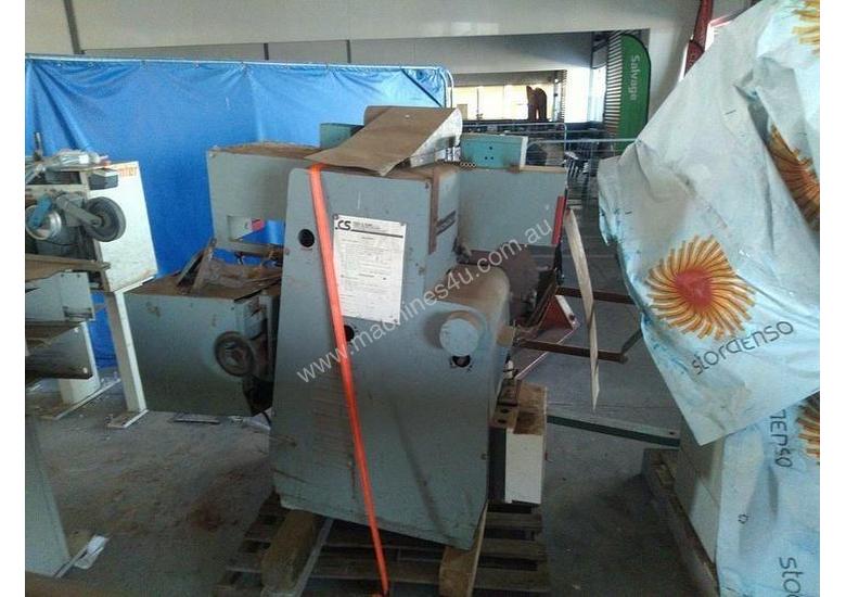 caption Invicta Delta Spindle Machine