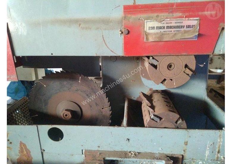 caption Invicta Delta Spindle Machine