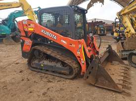 2017 KUBOTA SVL75 TRACK LOADER WITH LOW 890 HOURS.  - picture0' - Click to enlarge