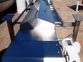 Flat Belt Conveyor, 4650mm L x 300mm W - picture0' - Click to enlarge