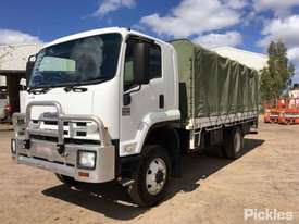 2008 Isuzu FTS 800 - picture2' - Click to enlarge