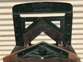 Mitre Guillotine - picture1' - Click to enlarge