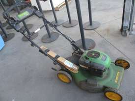 John Deere JS38 Mower - picture0' - Click to enlarge