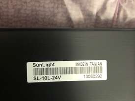 Morningstar solar controller Sunlight-10 SL-10L-24V - picture2' - Click to enlarge
