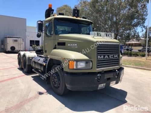 2002 Mack CH Fleet-Liner