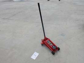 LOT # 0049 -- Unused 3 Ton Vehicle Trolley Jack - picture0' - Click to enlarge