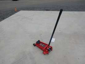LOT # 0049 -- Unused 3 Ton Vehicle Trolley Jack - picture1' - Click to enlarge