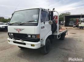1990 Hino FC142 - picture2' - Click to enlarge