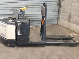 Crown 4500 Series Pallet Jack Jack/Lifting - picture0' - Click to enlarge
